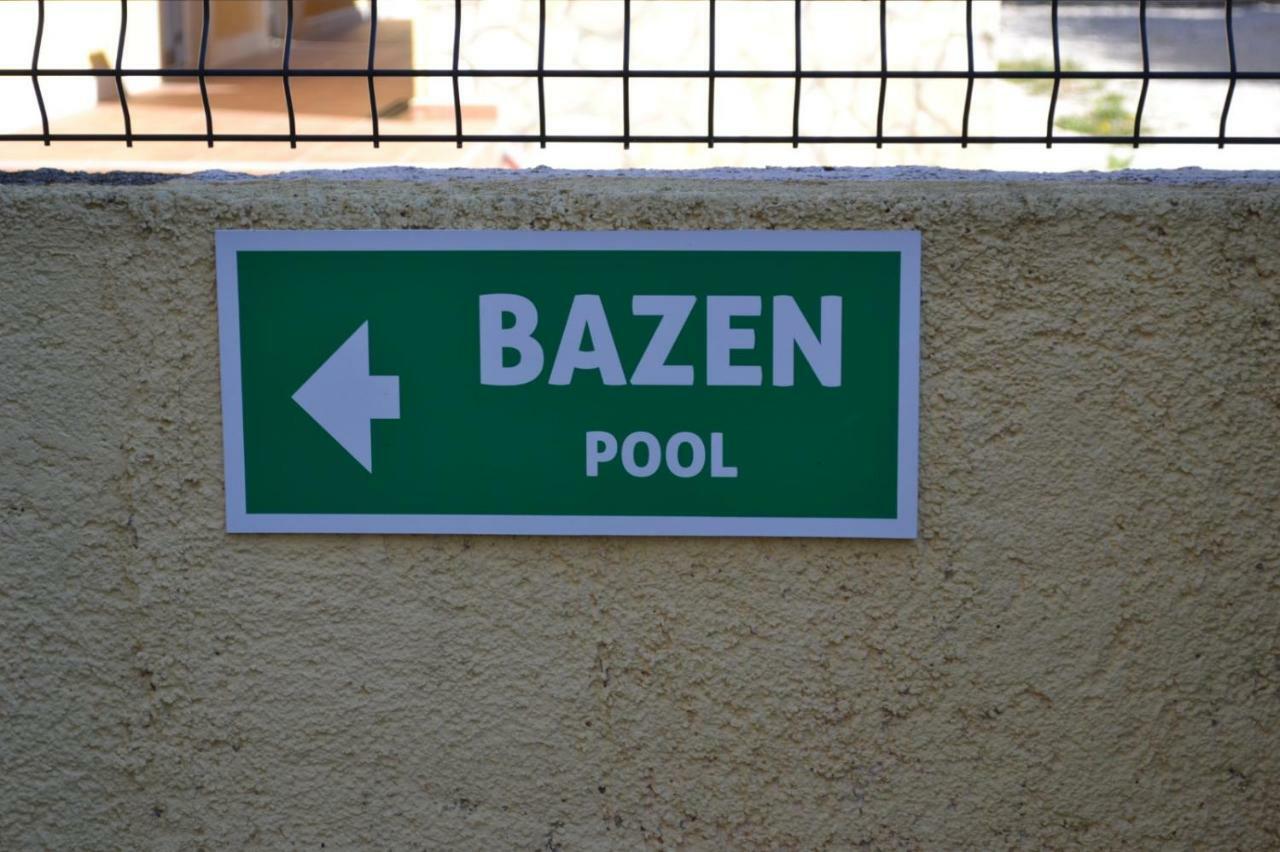 Din Banjole